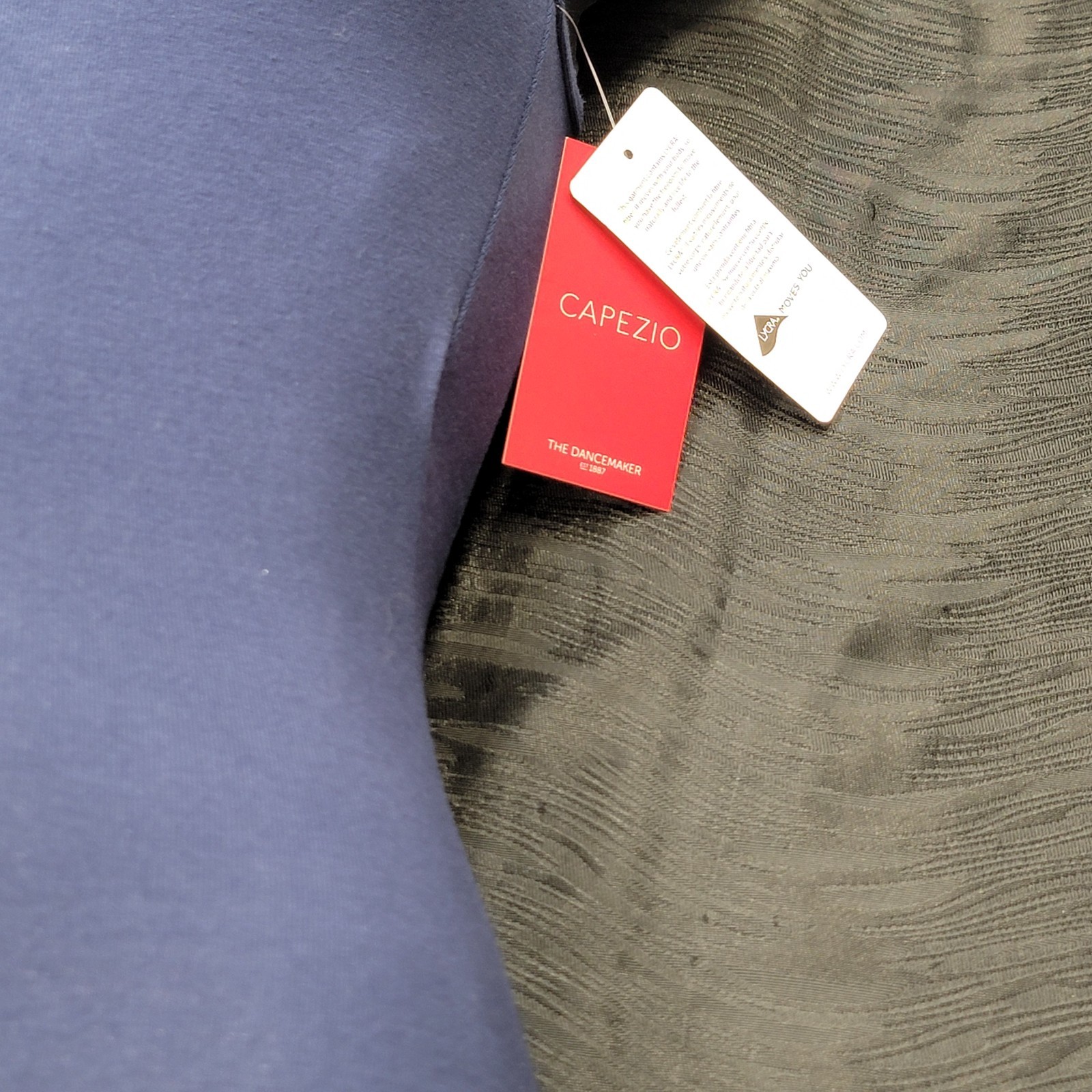 Capezio Navy Camisole Leotard Adjustable Spaghetti Straps V-back Leotard SZ XSA