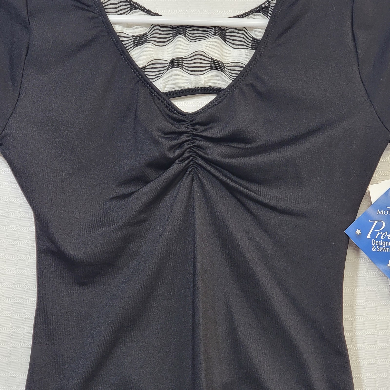 Motionwear Cap Sleeve Leotard Scoop Neckline Back Open-back Cutout Lines SZ LA