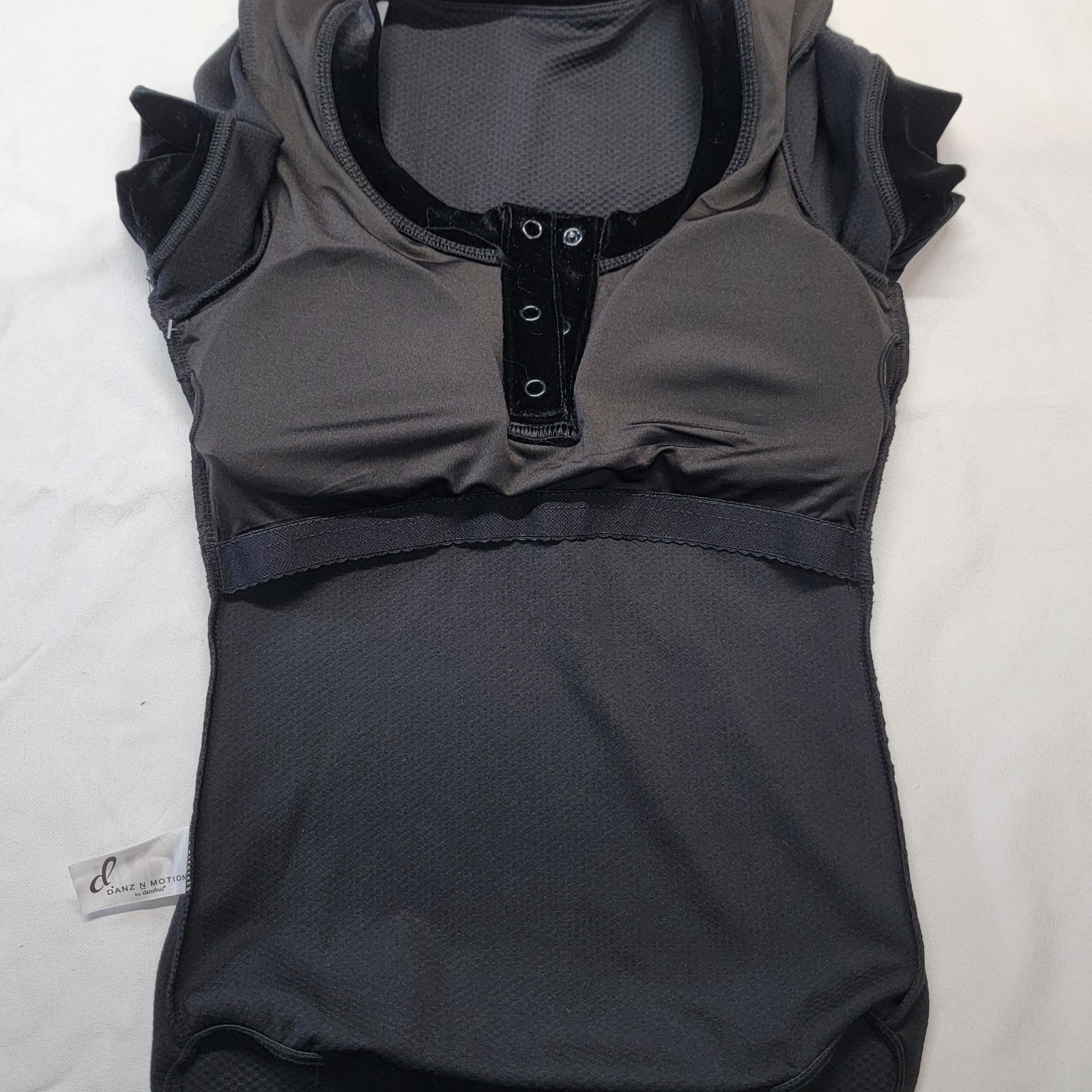 Danz N Motion Short Sleeve Waffle Knit Leotard Black Button Neck Cap Sleeve SZ P