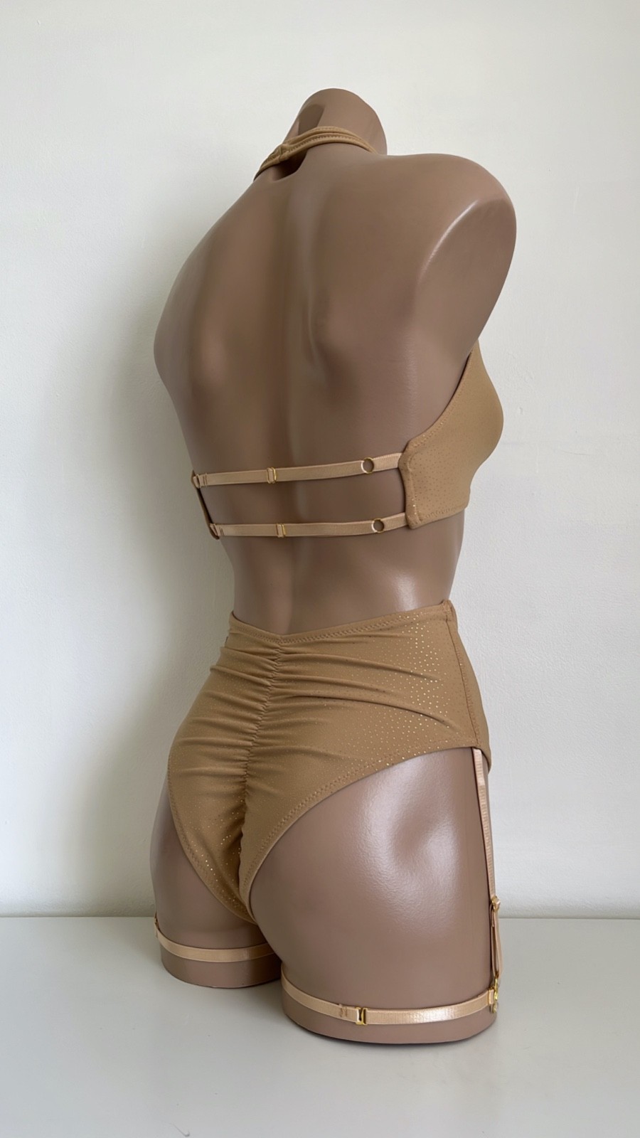 Schminke 👄 pole dance wear sheer nude gold mesh halter top & bottoms high waist