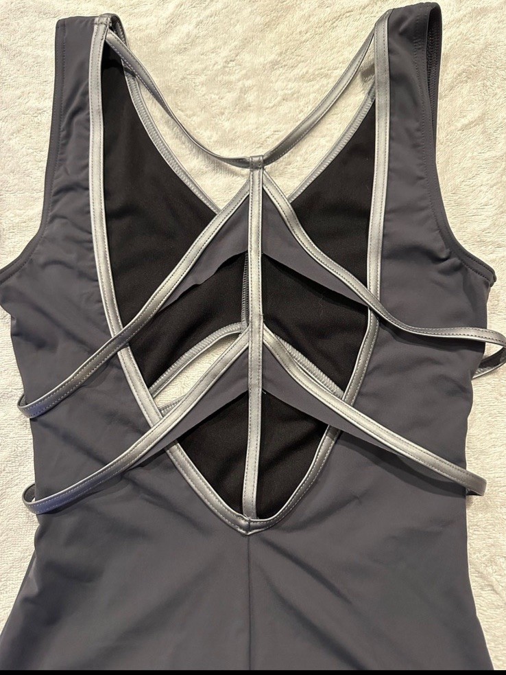 CAPEZIO NWT Grey Warrior Tank Leotard with Metallic Trim 11543W Adult Medium