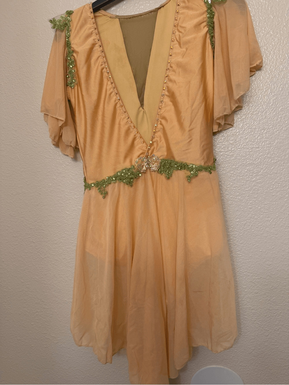 Glamour solo custom rhinestone dance costume tan nude illusion MA-Medium adult