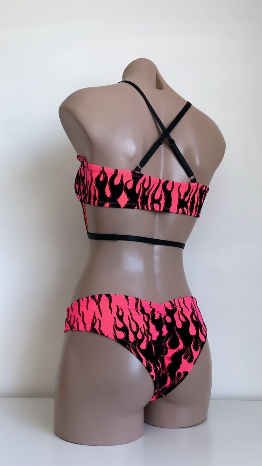 Schminke 🔥 Flames fire pole dance wear mesh UV neon halter crop top & bottoms