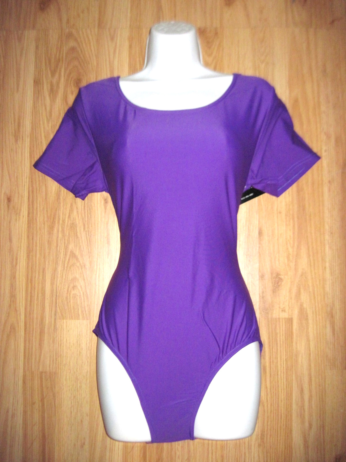Plus Size Shiny Purple Spandex Short Sleeve Scoop Neck Lined Leotard Sz 2XL NWT