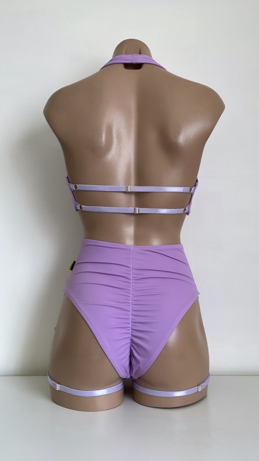Schminke 👄 dance pole-wear clasp halter top & high waisted belt bottoms matte
