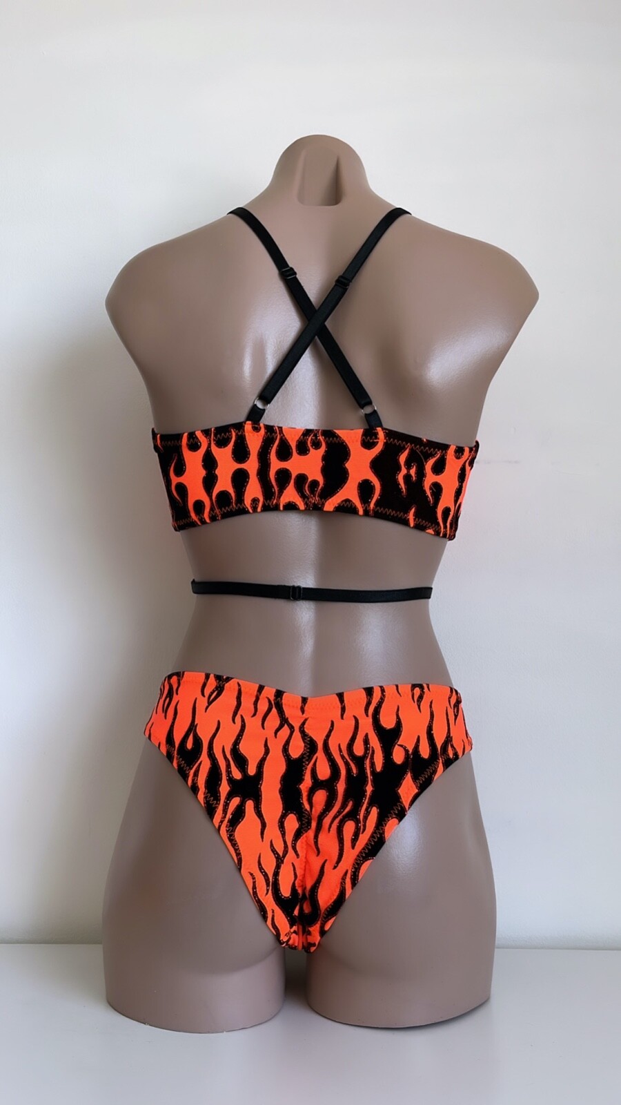 Schminke 🔥 Flames fire pole dance wear mesh UV neon halter crop top & bottoms