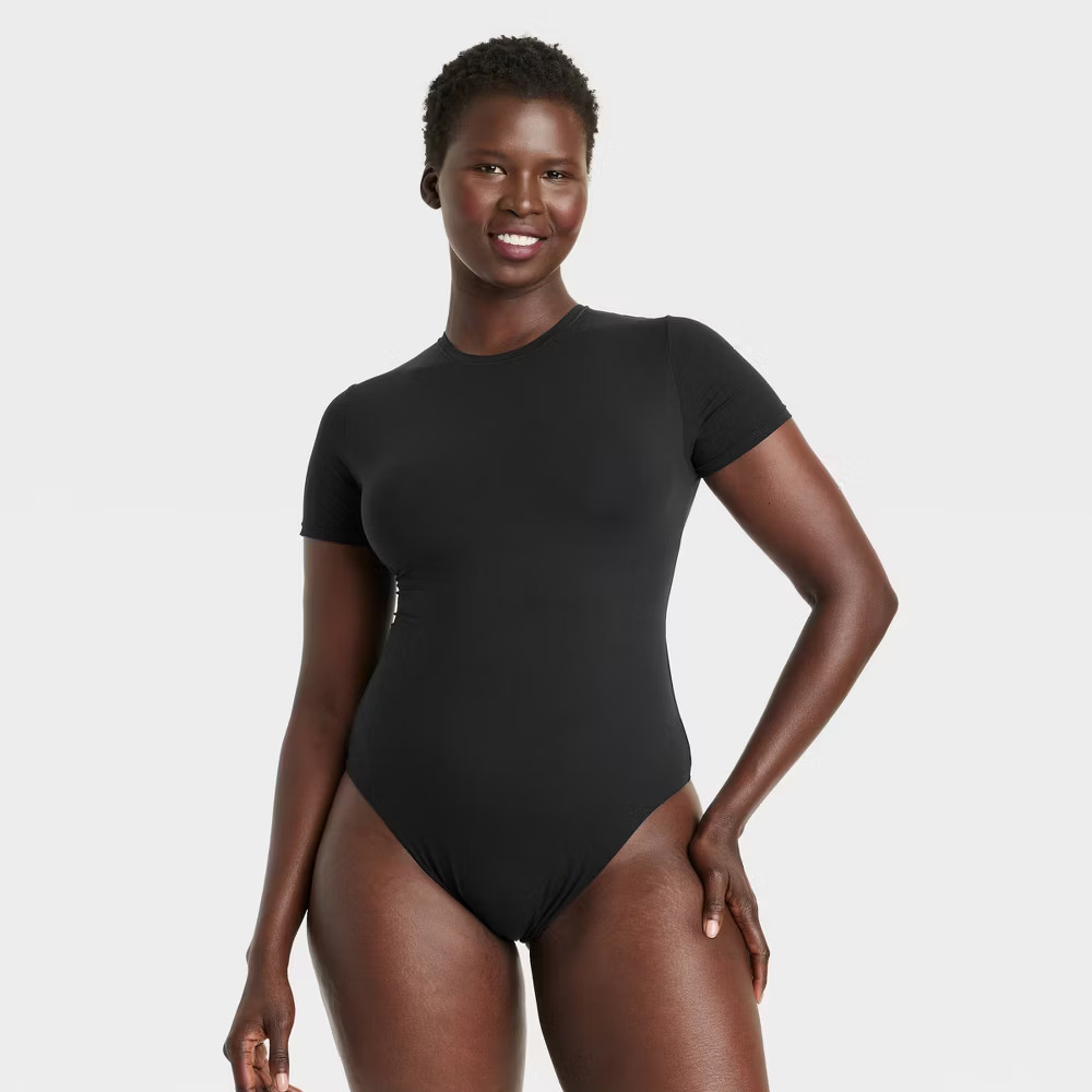 Women Luxury Collection 4-Way Stretch Short Sleeve Bodysuit – Auden Black M:
