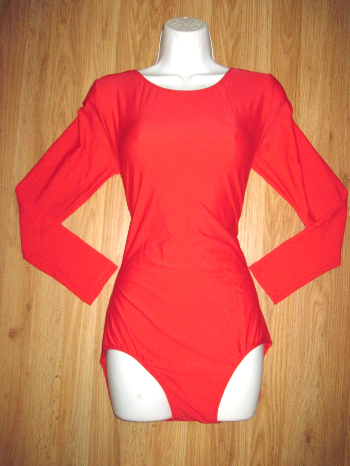 Plus Size Shiny Red Shelf Lined Spandex Long Sleeve Scoop Leotard Size 2XL NWT
