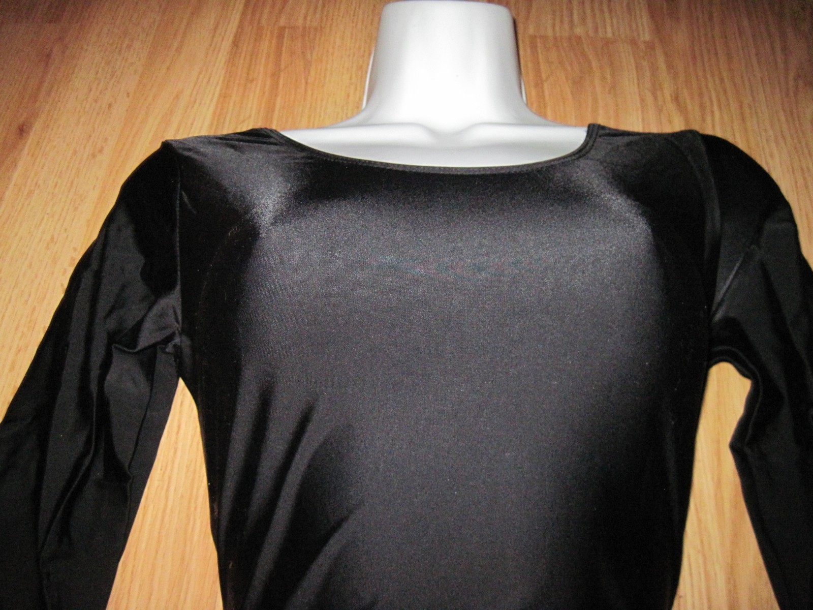 Plus Size Shiny Black Shelf Lined Spandex Long Sleeve Scoop Leotard Size XL NWT