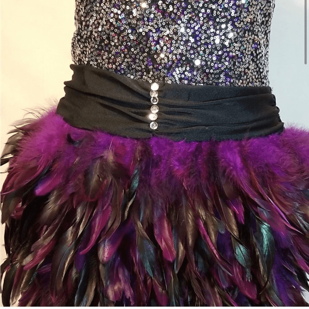 Glamour dance costume purple sequin feather jazz Broadway adult small SA -NEW