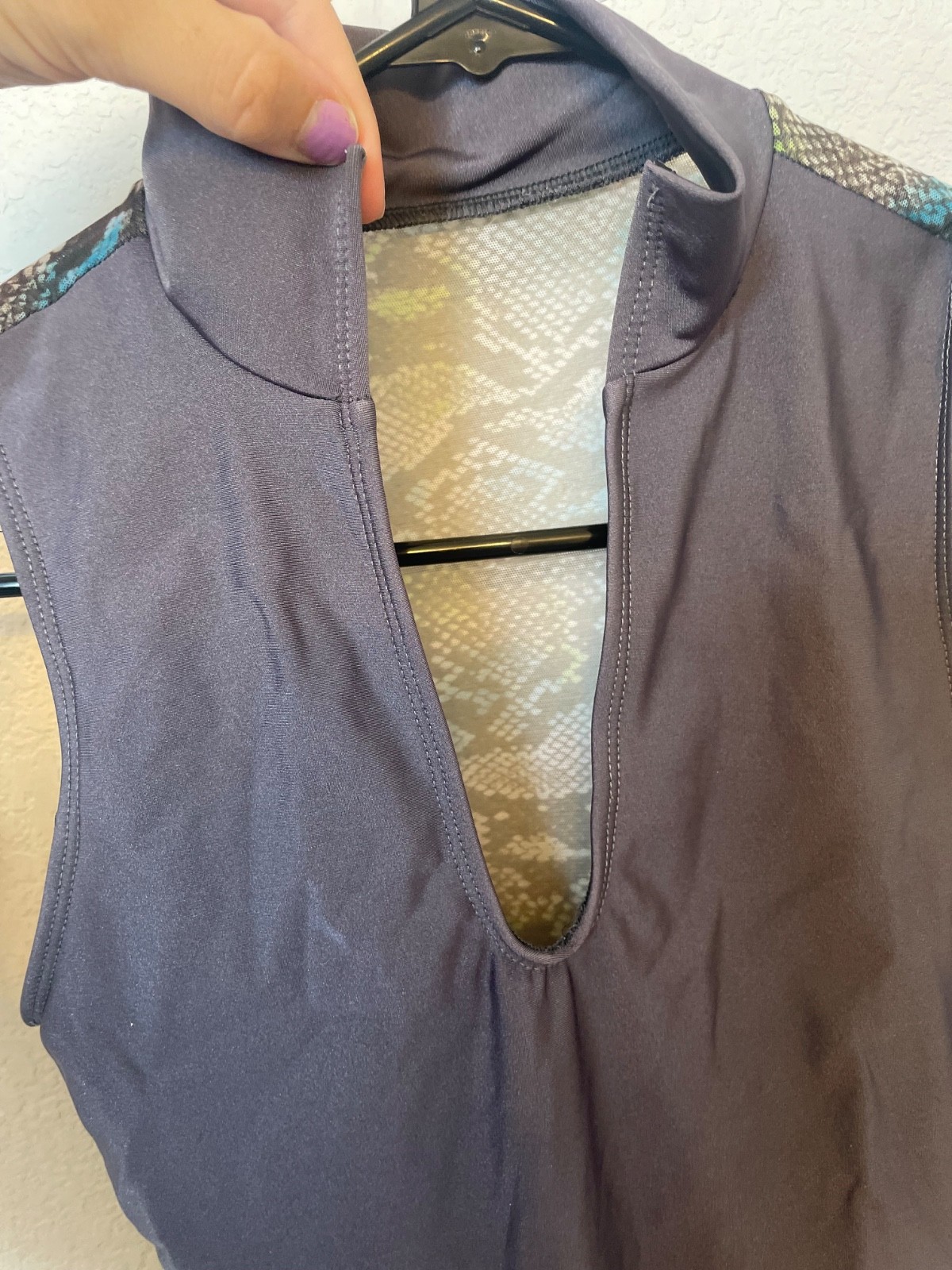 Eleve women’s leotard, size small, grey with snake skin back
