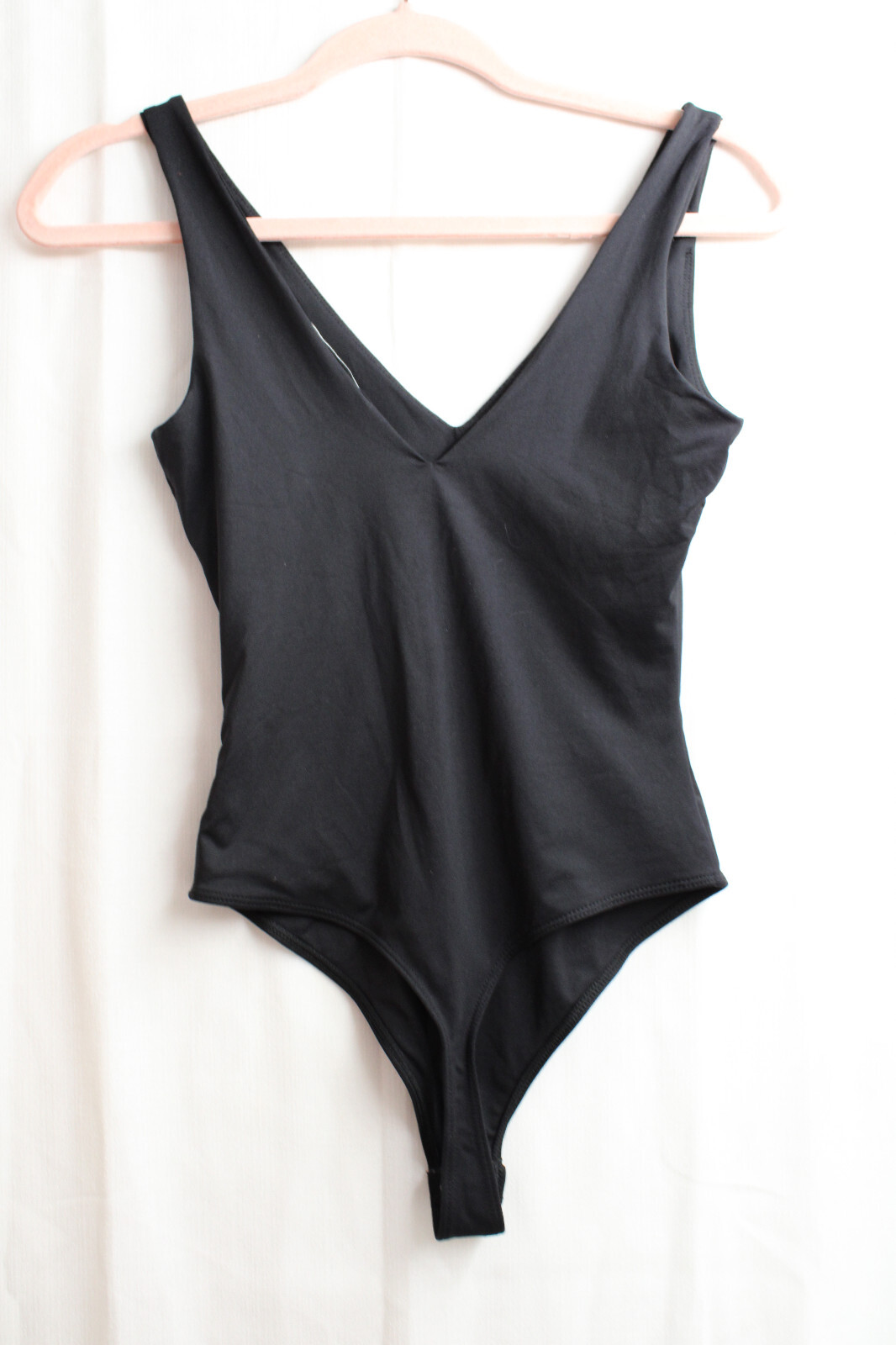 Women’s Black And Now This XS Polyester Sleeveless T Back Snap Leotard V Neck