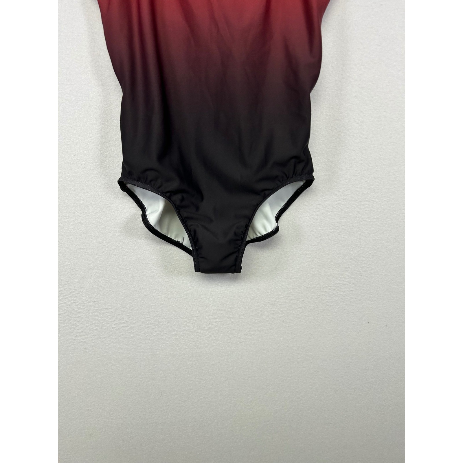 Dance Performance Balera Women SA Red Black Ombre Mock Neck Strappy Back Leotard