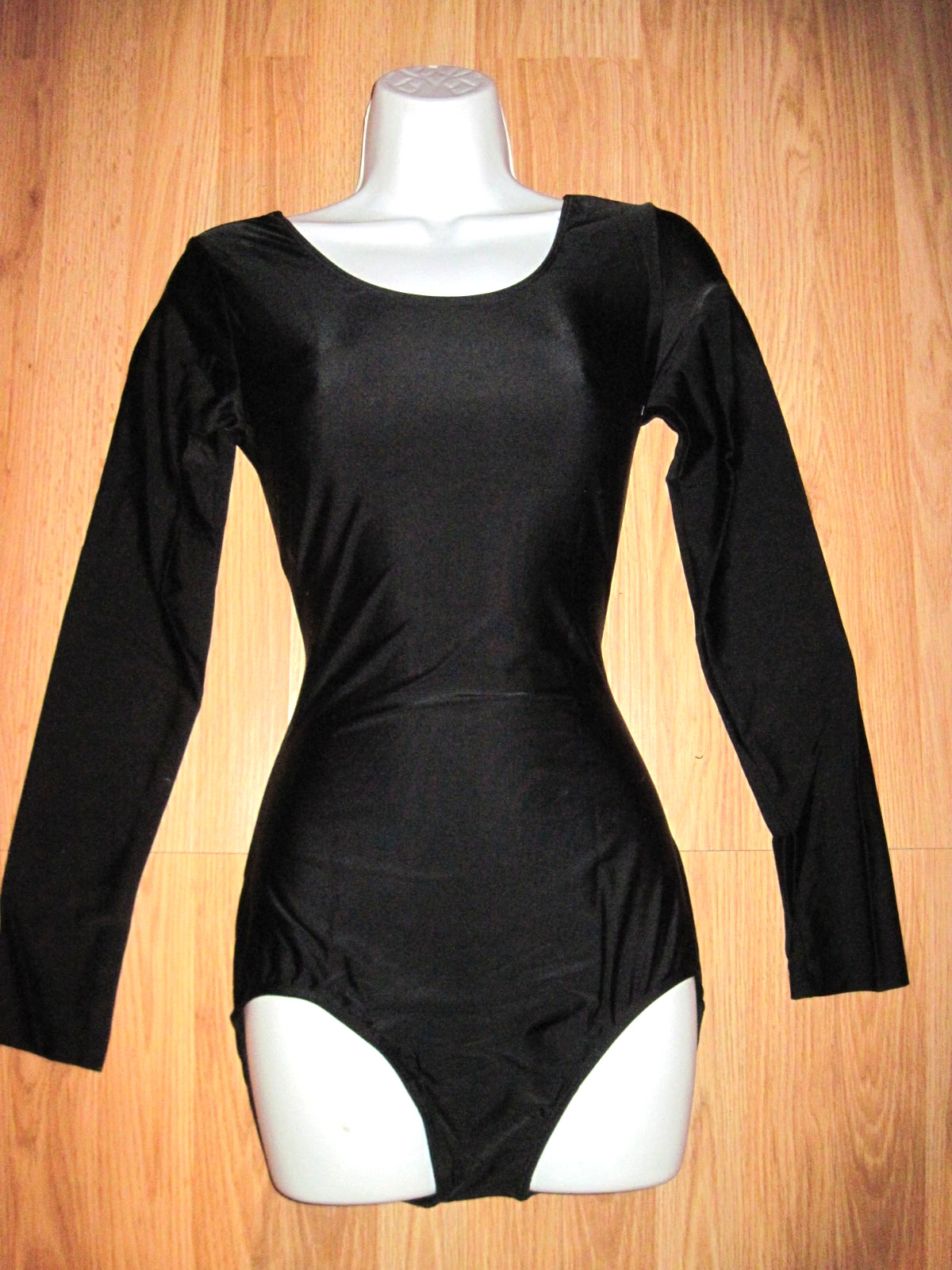 Plus Size Shiny Black Shelf Lined Spandex Long Sleeve Scoop Leotard Size 2XL NWT
