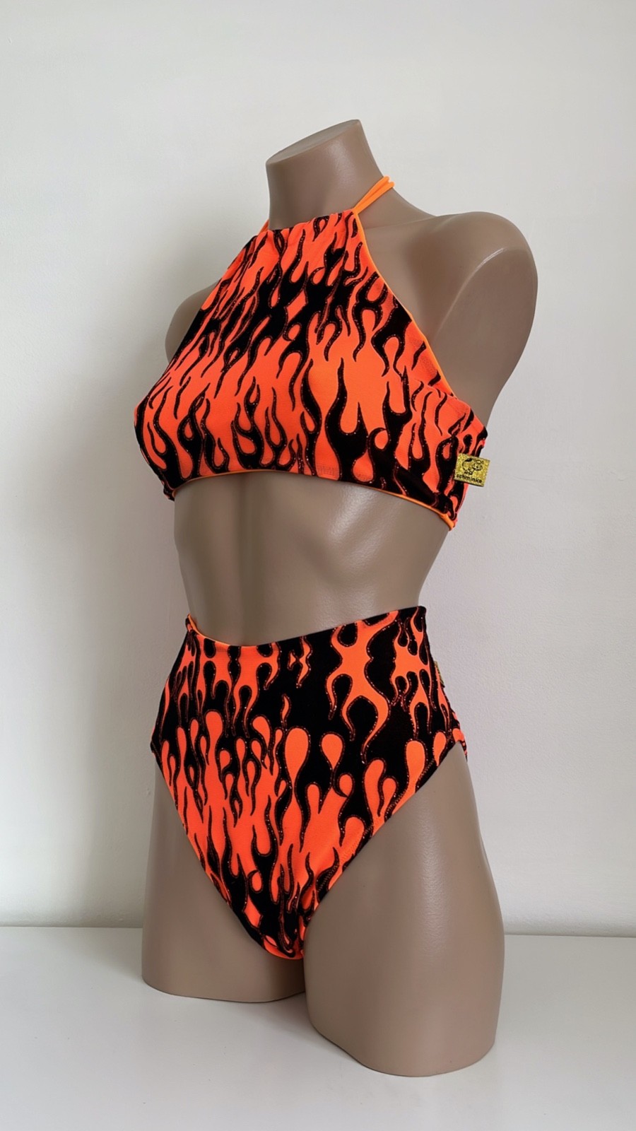 Schminke 🔥 Flames fire pole dance wear mesh UV neon halter crop top & bottoms
