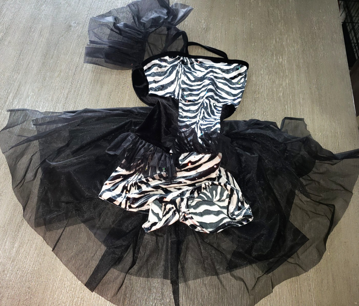 womens small BLACK WHITE ZEBRA DANCE LEOTARD FULL SKIRT BOW ON BACK NICE!