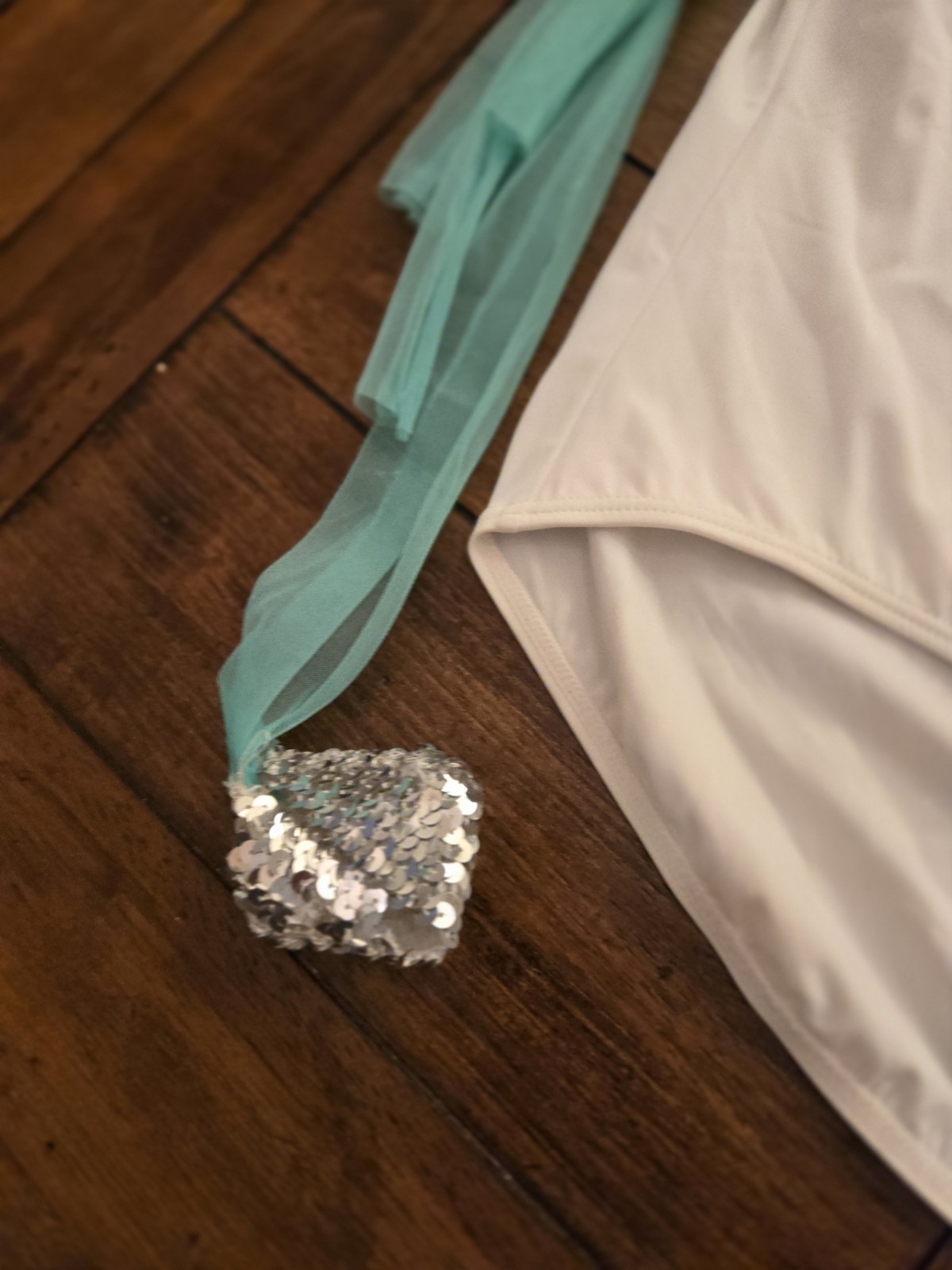 Adult White Leotard XXL