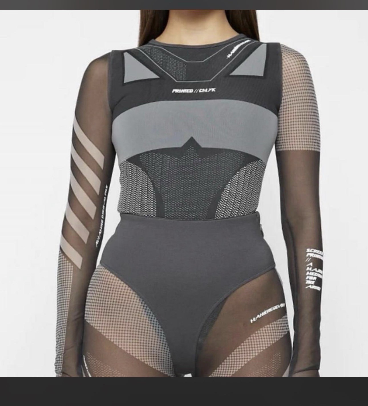 Maniere de Voir. Sleek Athletic-inspired Design with Graphic Print 8 leotard