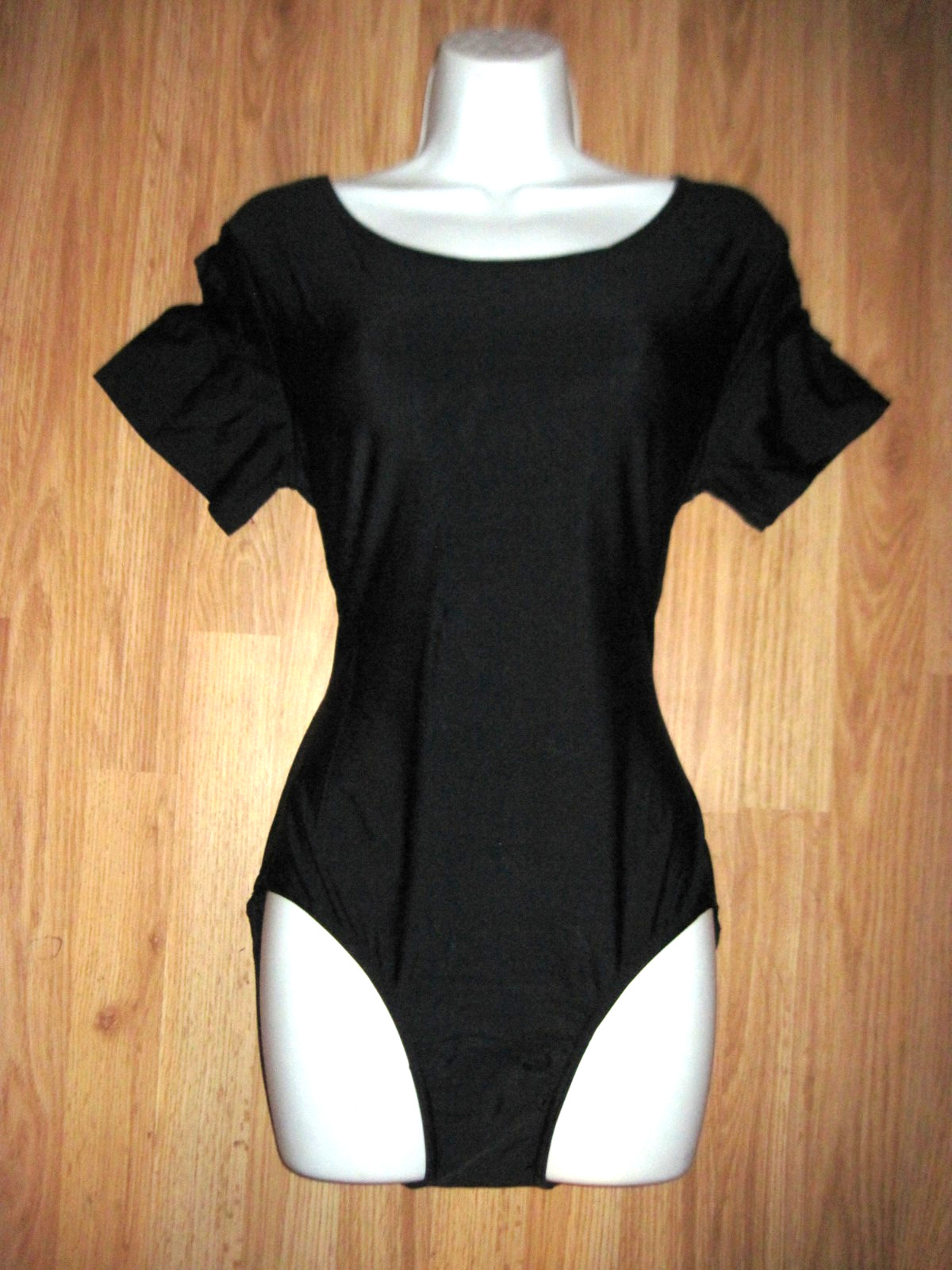Plus Size Shiny Black Spandex Short Sleeve Scoop Neck Lined Leotard Sz 1XL NWT