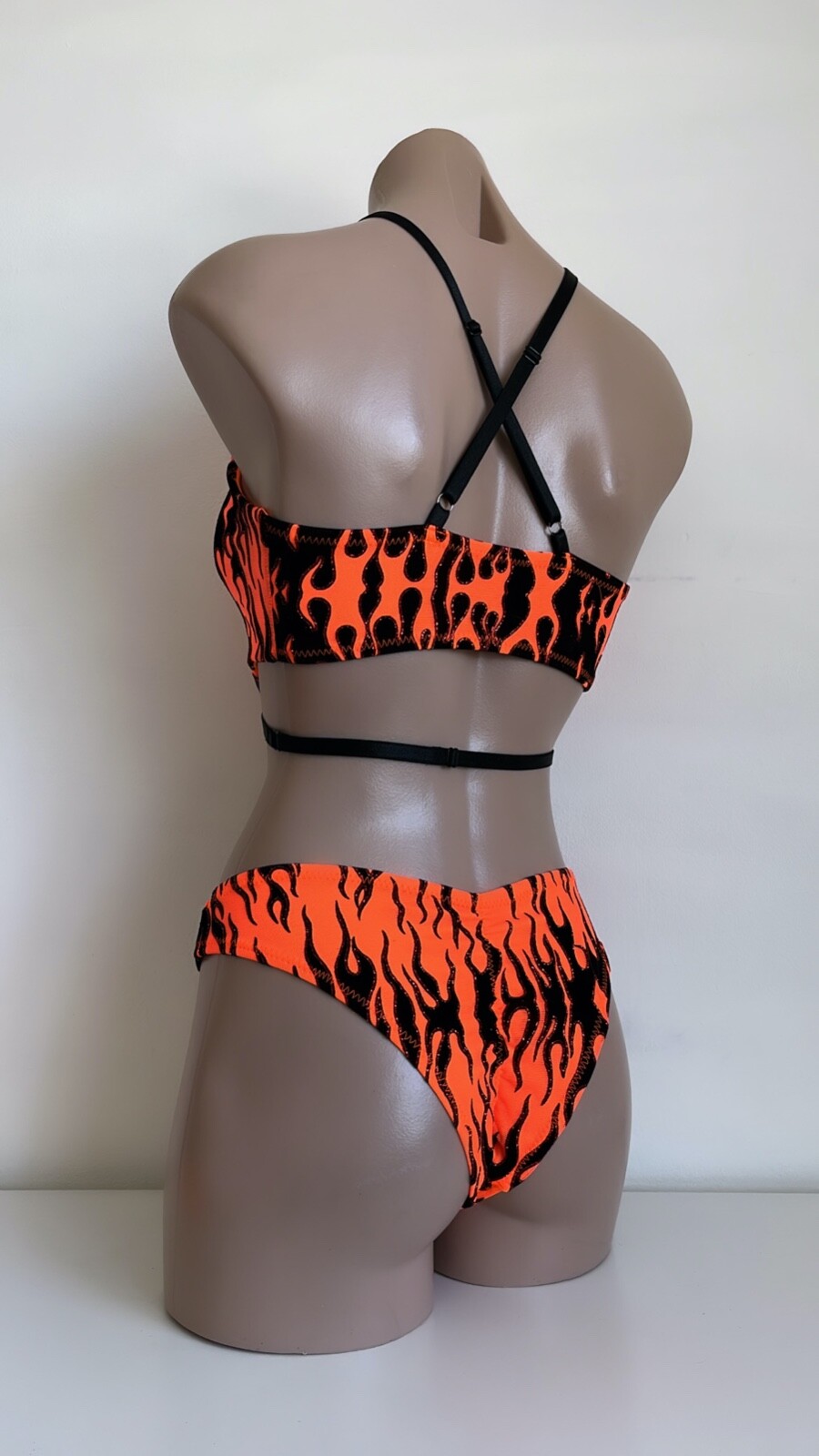 Schminke 🔥 Flames fire pole dance wear mesh UV neon halter crop top & bottoms