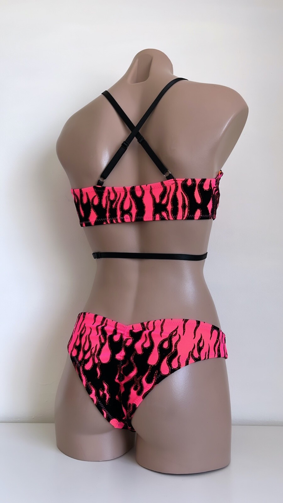 Schminke 🔥 Flames fire pole dance wear mesh UV neon halter crop top & bottoms