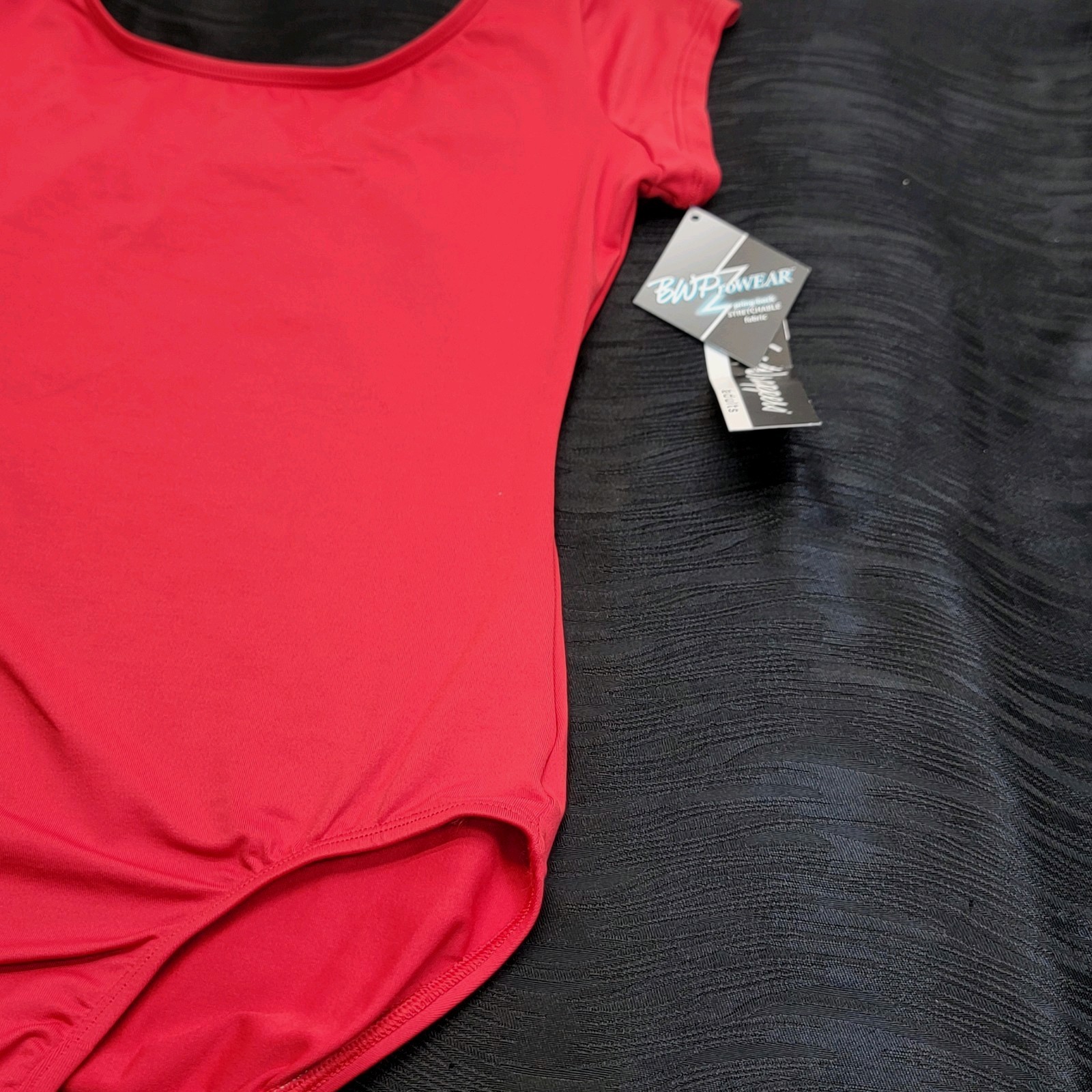 Body Wrappers ProWEAR Cap Sleeve Cut Leotard Red Scoop Front/Back Neckline SZ LA