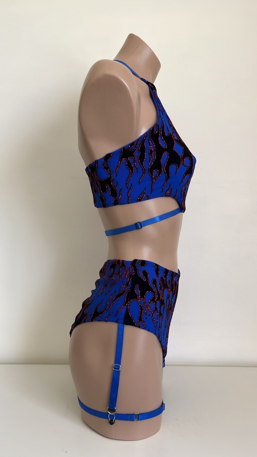 Schminke 🔥 Mesh Flames fire festival pole dance wear UV halter top sweetheart