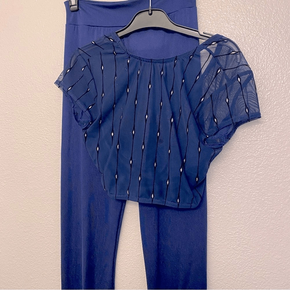 Kelle dance 2 piece blue mesh flocked crop top leggings pants light switch MA