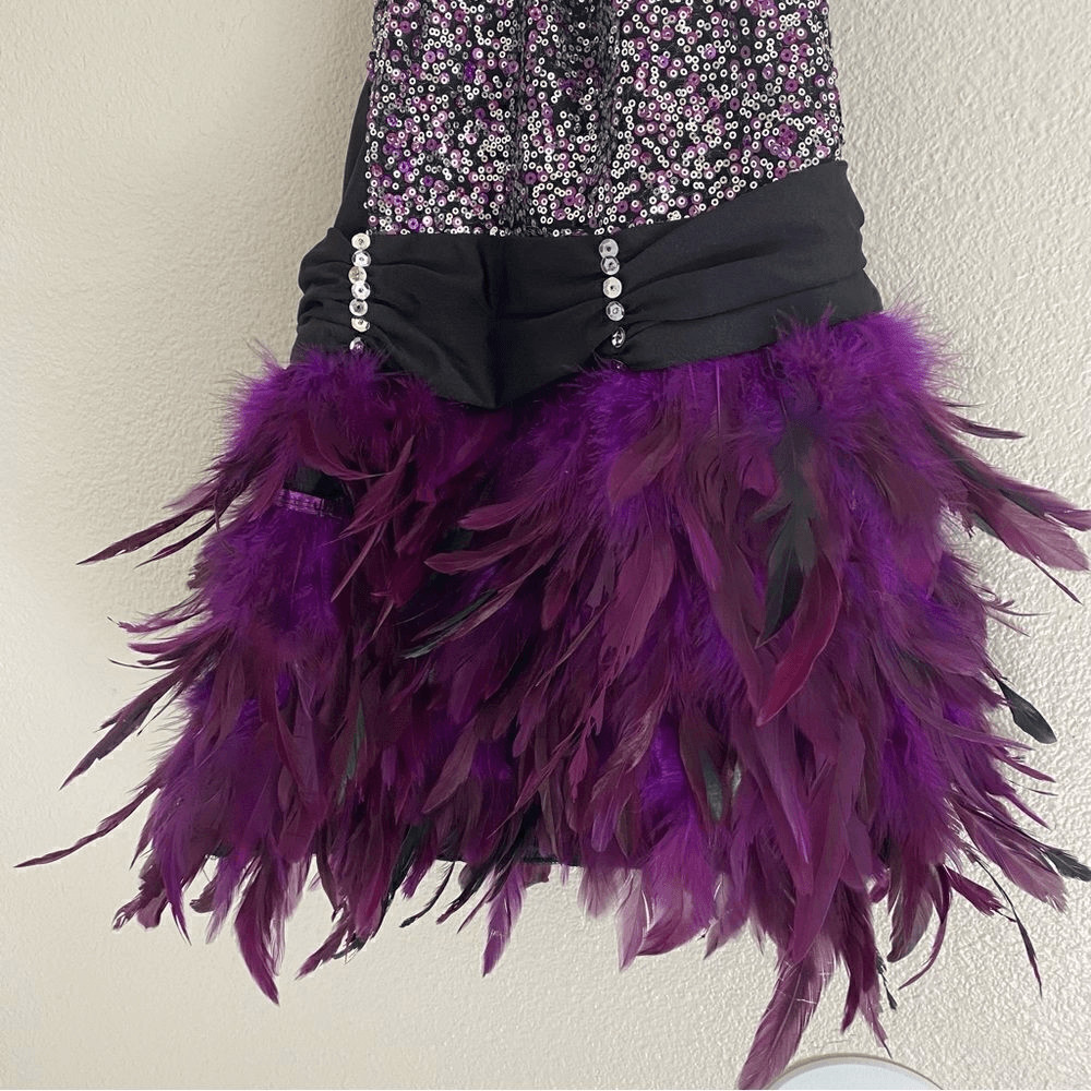 Glamour dance costume purple sequin feather jazz Broadway adult small SA -NEW