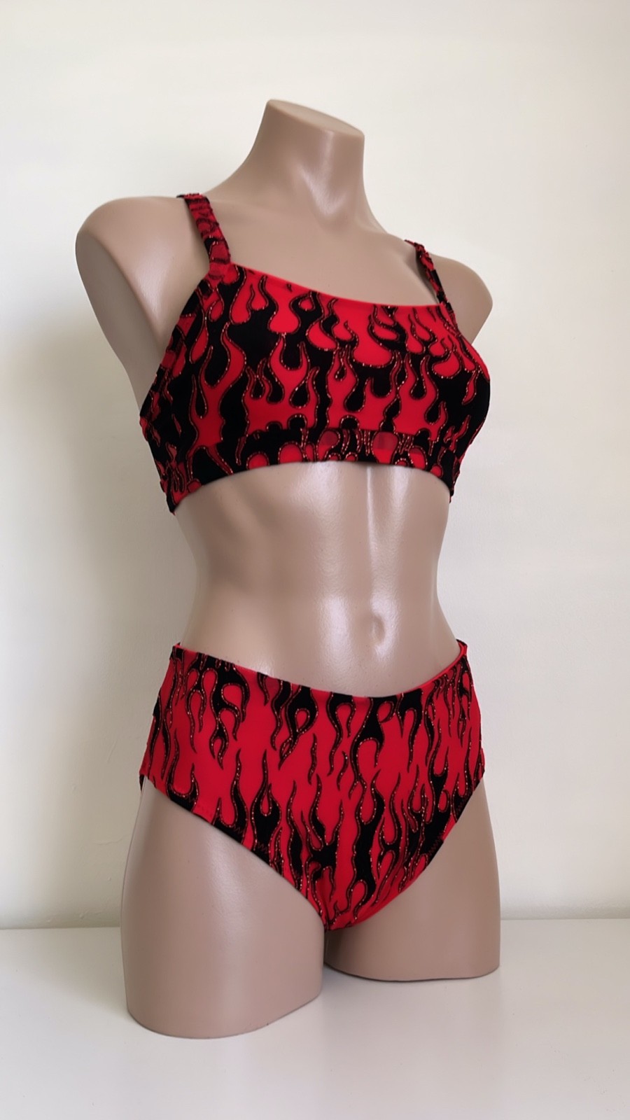 Schminke 🔥 Flames fire pole dance wear mesh UV neon halter crop top & bottoms
