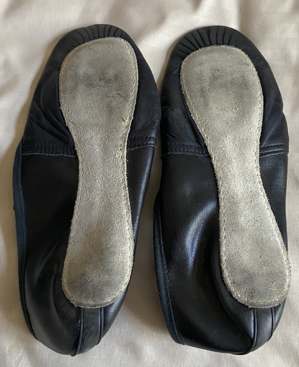 Vintage LEO’S Black Leather Ballet Dance Slippers Shoes – Women’s Size 5 1/2