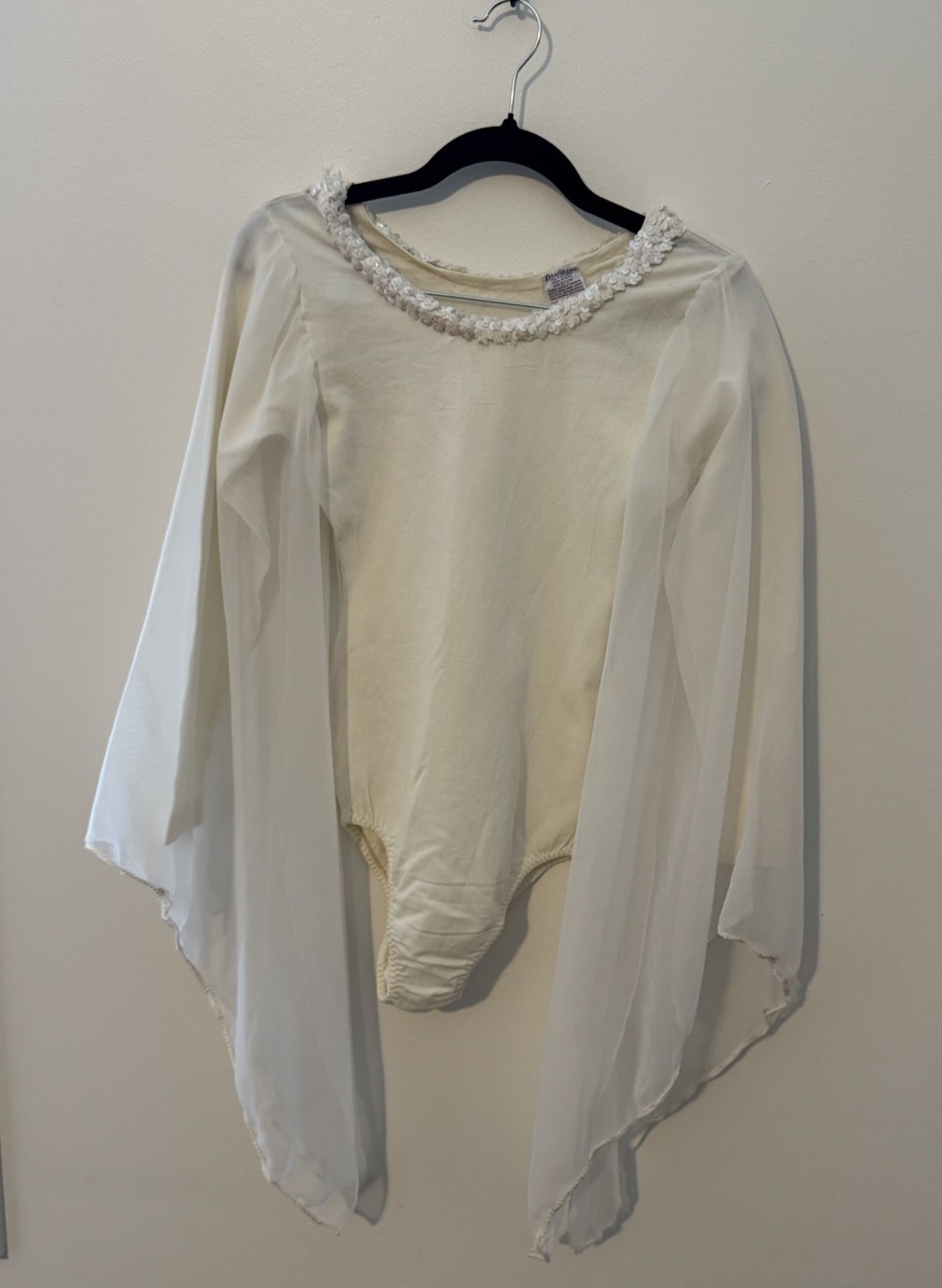 Vintage Danskin Sequin Leotard Size M White Angel Wings Chiffon Sleeve AS IS