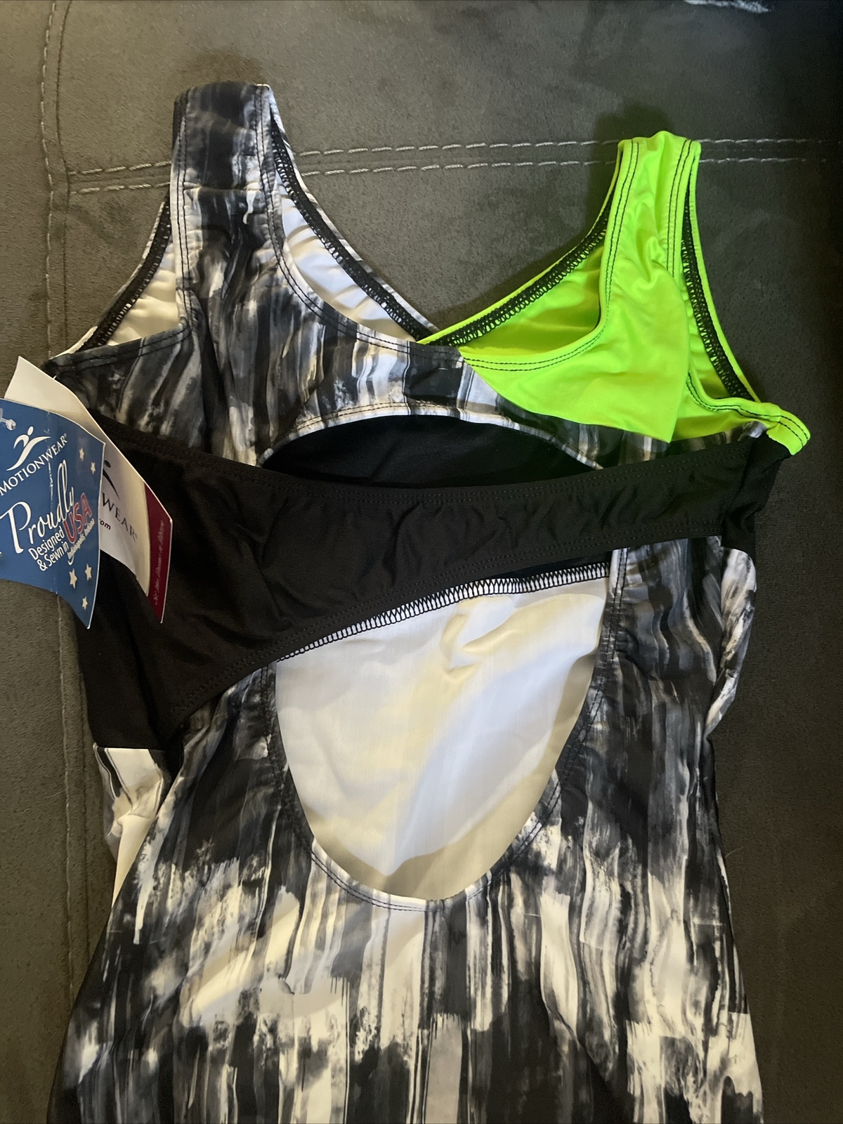 Motionwear Small Adult Green, Black And White Leotard