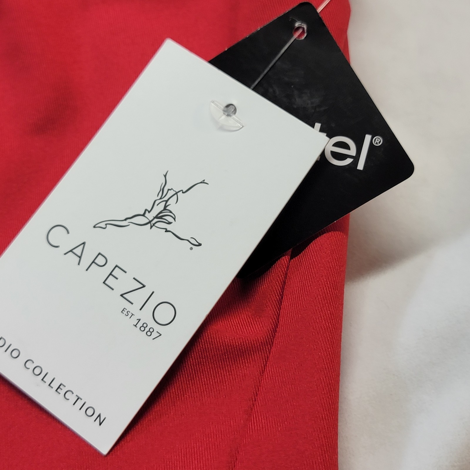 Capezio Studio Collection High Neck Leotard Red High Neck Snap Back SZ LA