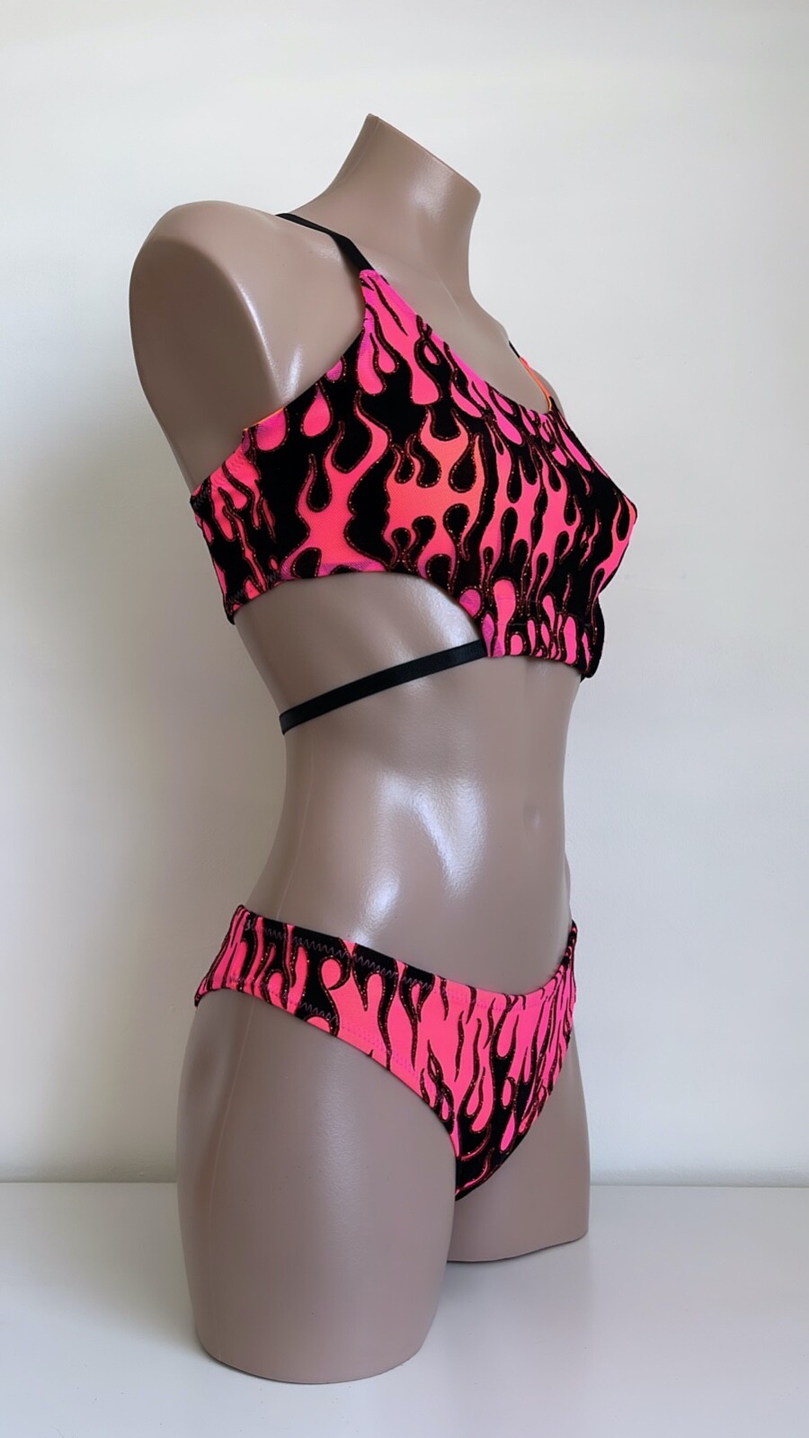 Schminke 🔥 Flames fire pole dance wear mesh UV neon halter crop top & bottoms