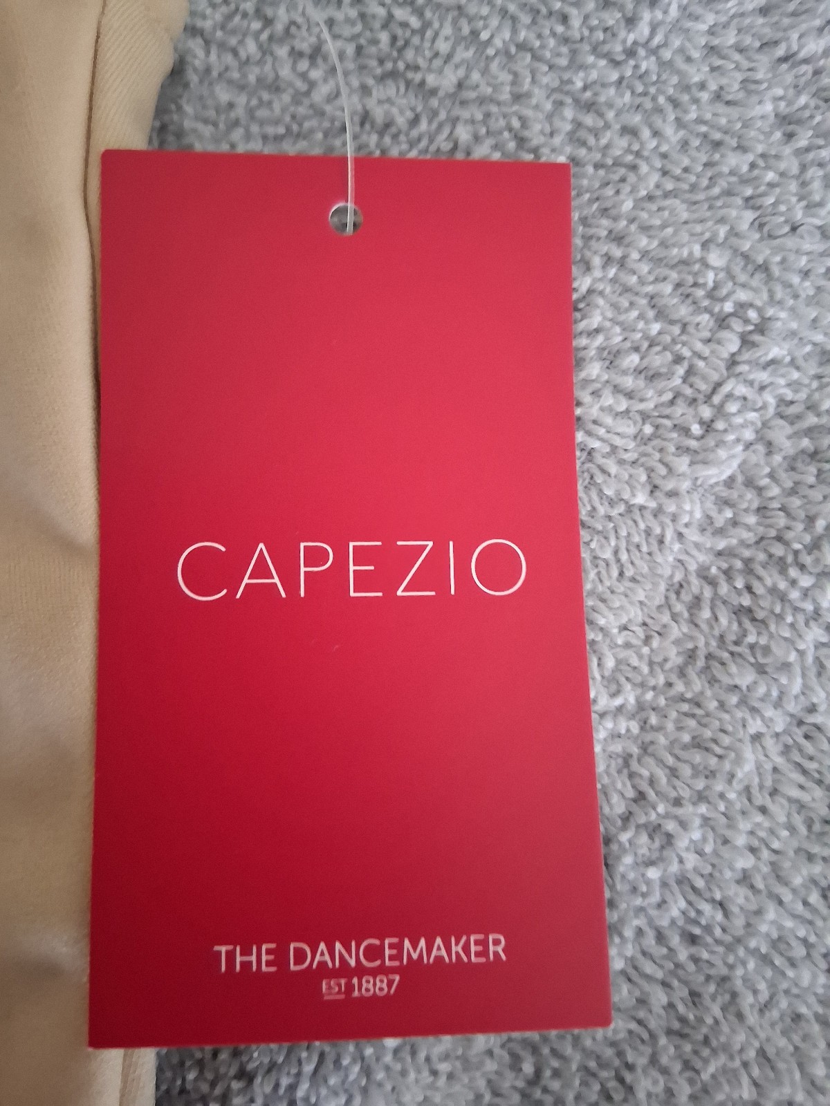 CAPEZIO CAMI LEO WITH ADJUSTABLE STRAP NUDE SIZE EXTRA SMALL NWT