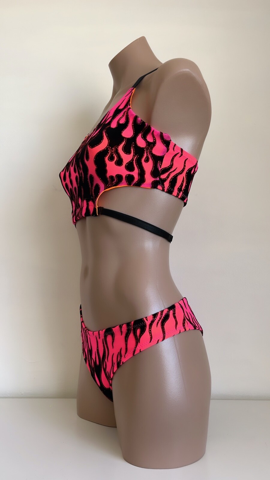 Schminke 🔥 Flames fire pole dance wear mesh UV neon halter crop top & bottoms