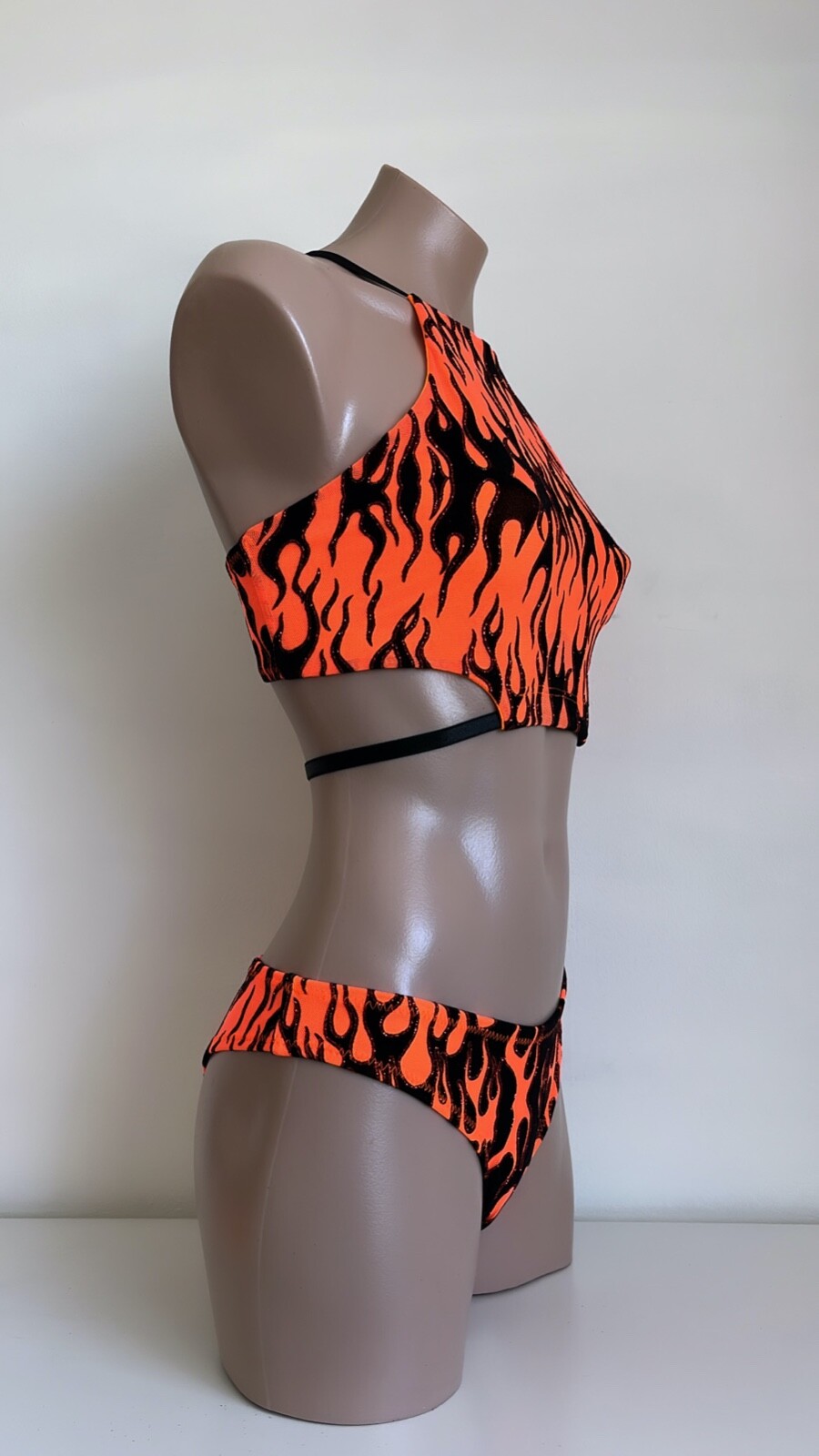 Schminke 🔥 Flames fire pole dance wear mesh UV neon halter crop top & bottoms