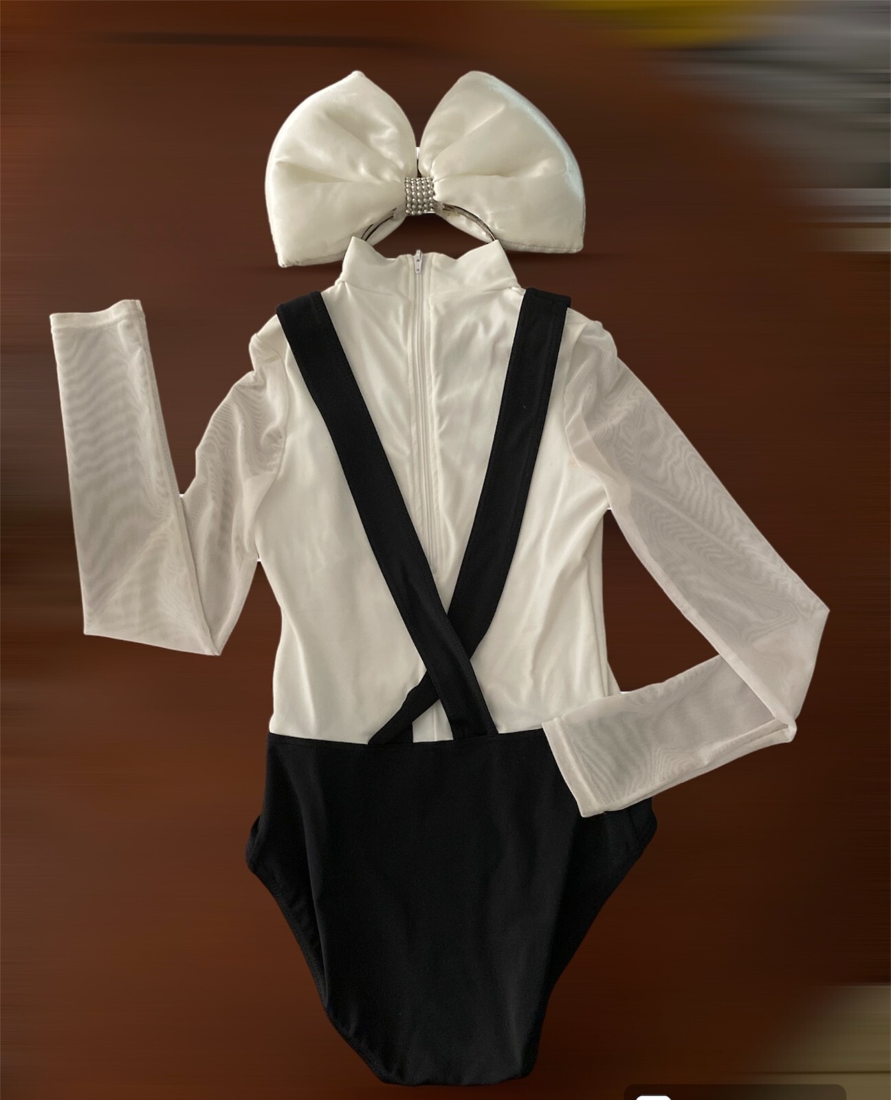 LEOTARD DANCE BLACK AND WHITE WITH BOW DECORATION SIZE MC (Medium)