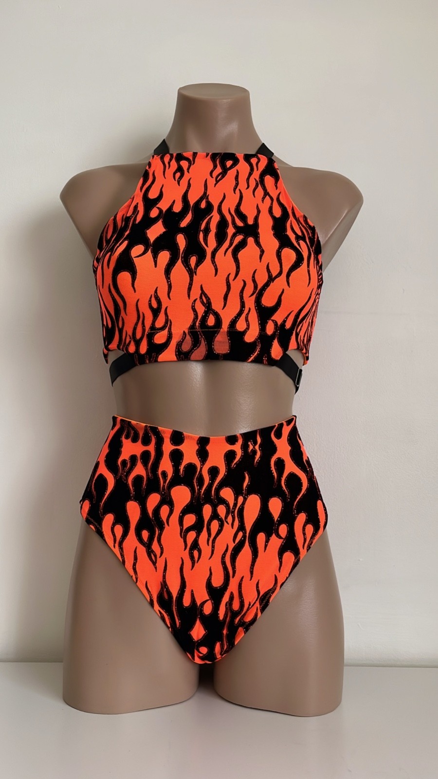 Schminke 🔥 Flames fire pole dance wear mesh UV neon halter crop top & bottoms