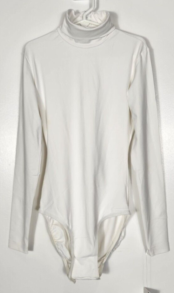 Danskin Team Women’s sz Petite XS (0-2) White Turtleneck LS Leotard Snap Crotch