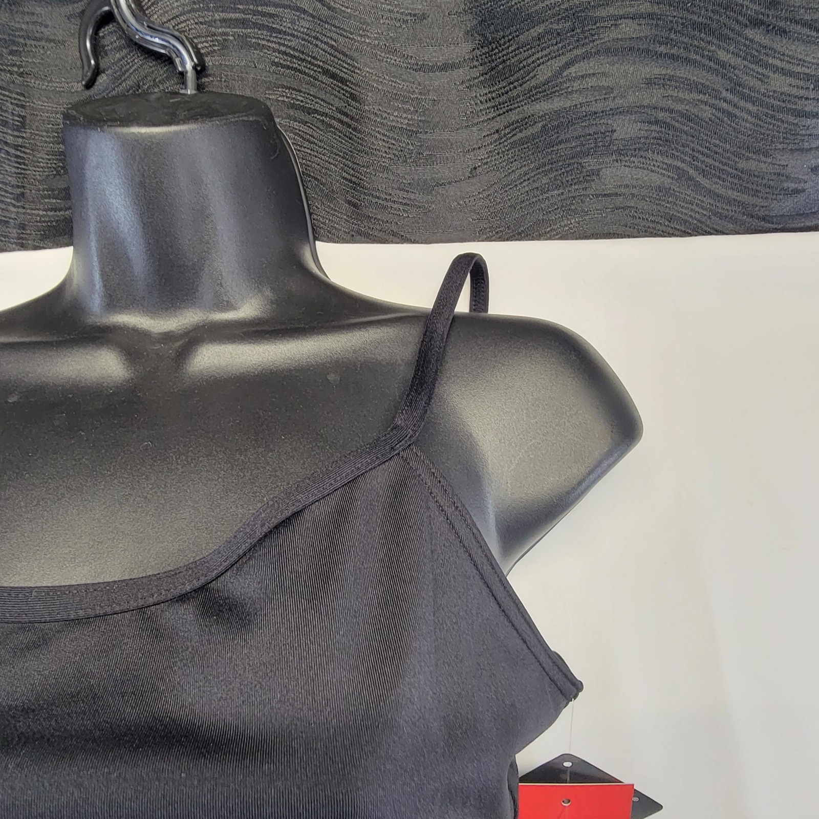 Capezio Camisole Leotard with Adjustable Straps Black Scoop Front V-back SZ XLA