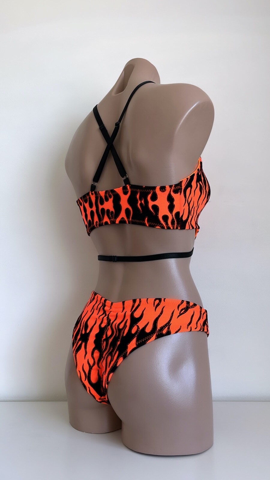 Schminke 🔥 Flames fire pole dance wear mesh UV neon halter crop top & bottoms