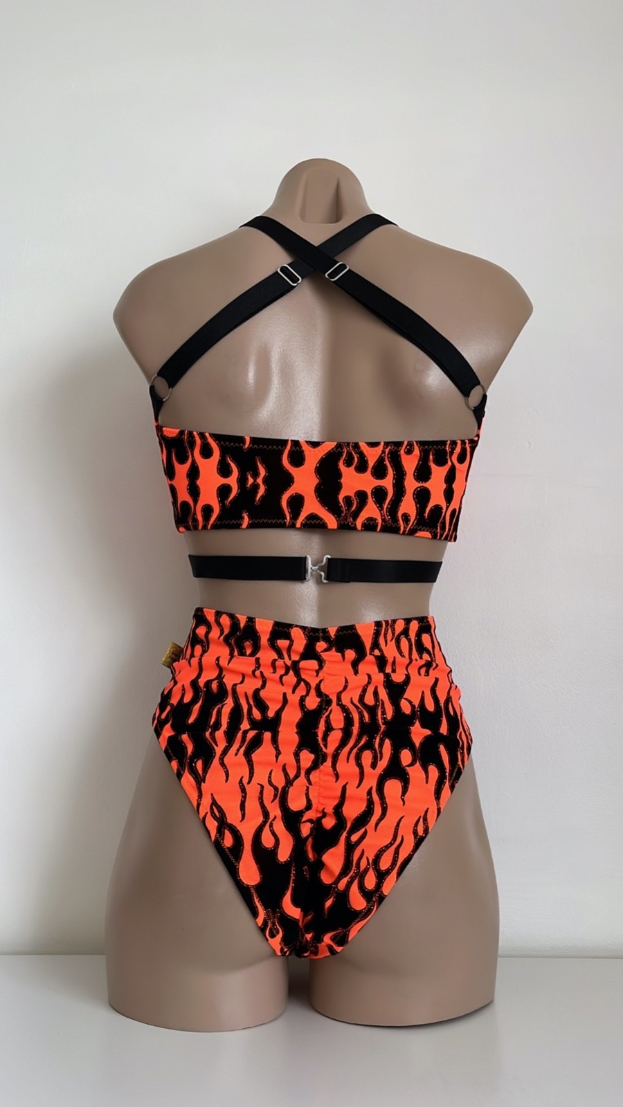 Schminke 🔥 Flames fire pole dance wear mesh UV neon halter crop top & bottoms