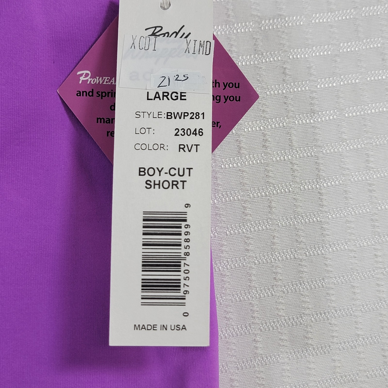 Body Wrappers Violet Hot Shorts Wide Waistband Low-Rise Fit SZ LA