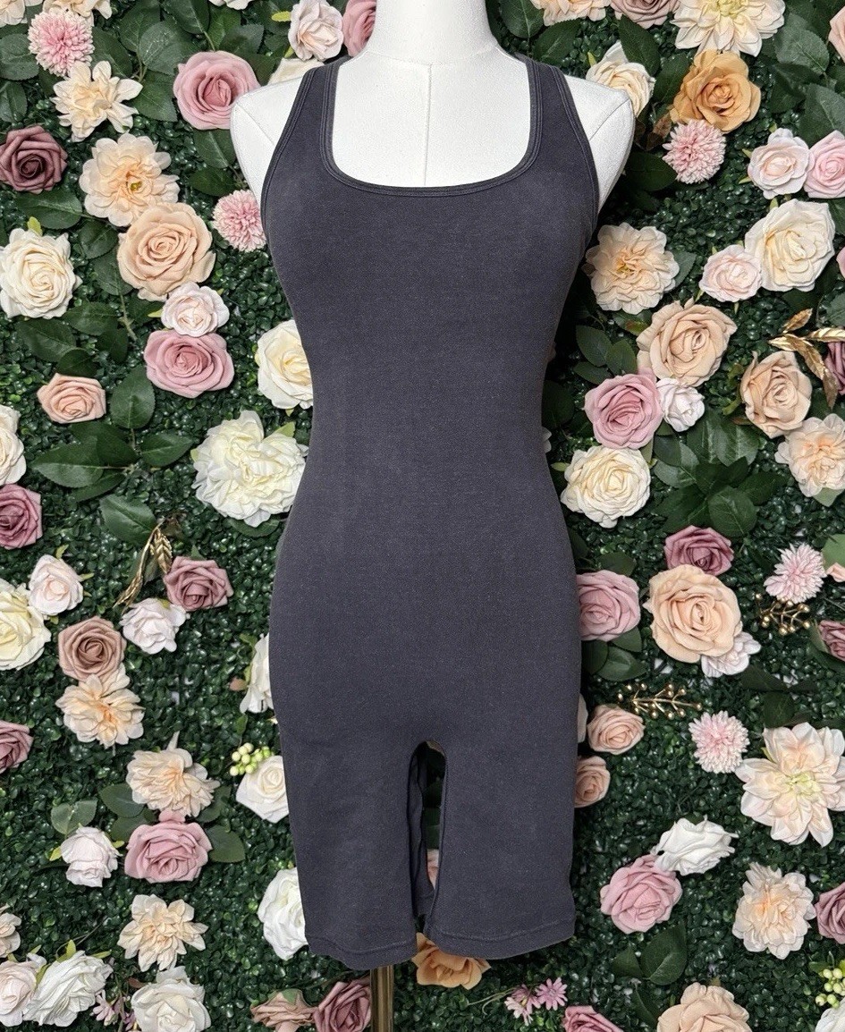 Skims Outdoor Mid Thigh Jumpsuit Size Small