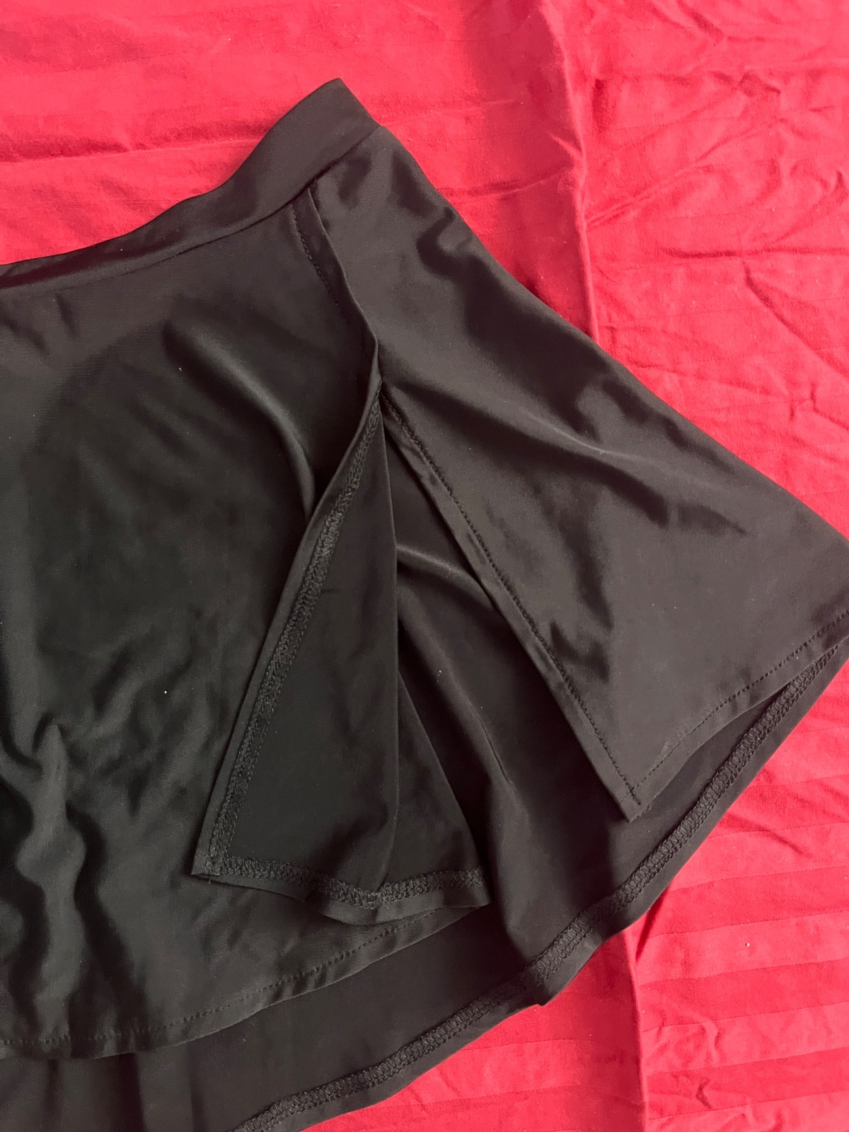 Gaynor Minden Women’s Small Bullet Pointe short black dance skirt with side slit