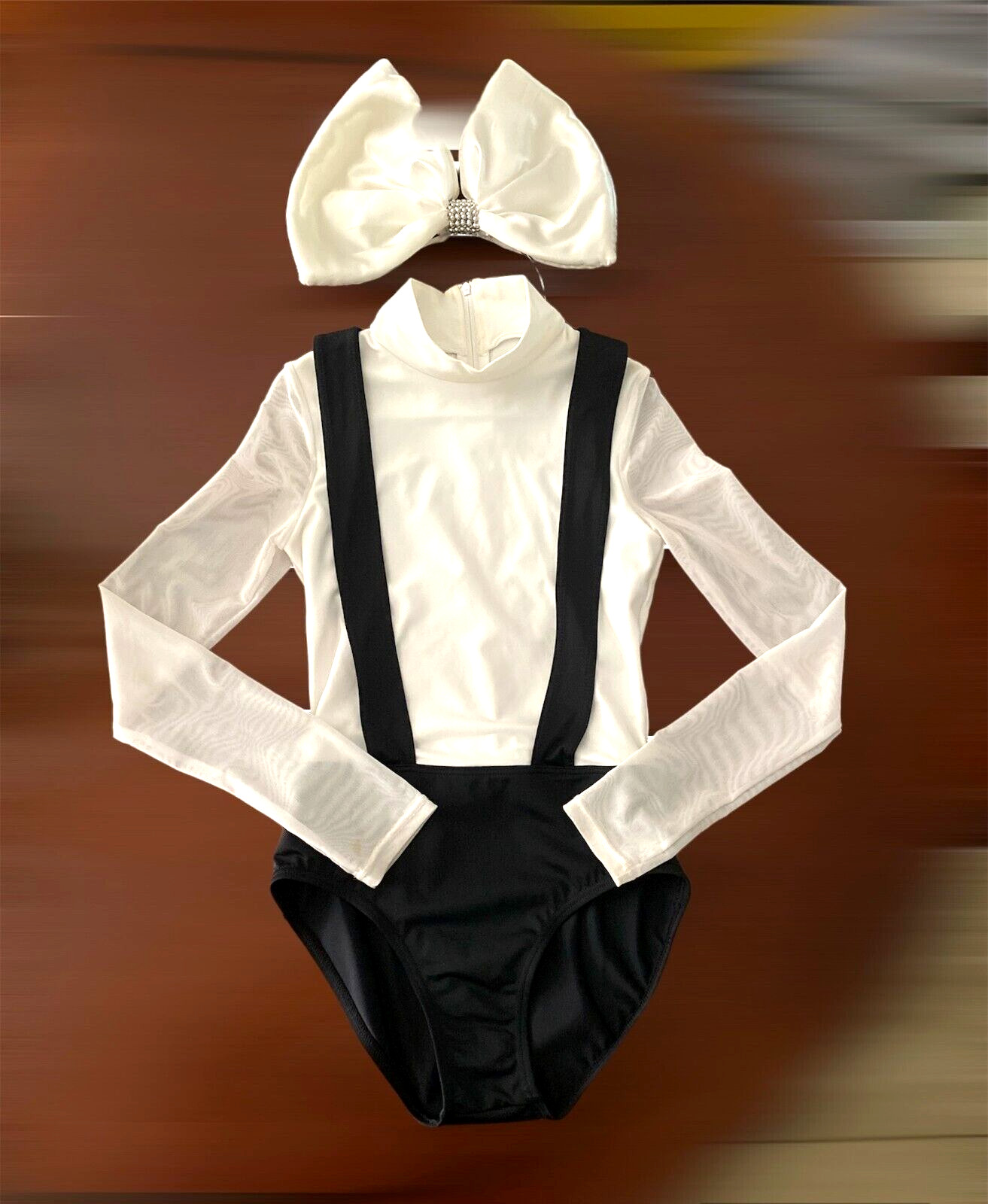 LEOTARD DANCE BLACK AND WHITE WITH BOW DECORATION SIZE MC (Medium)