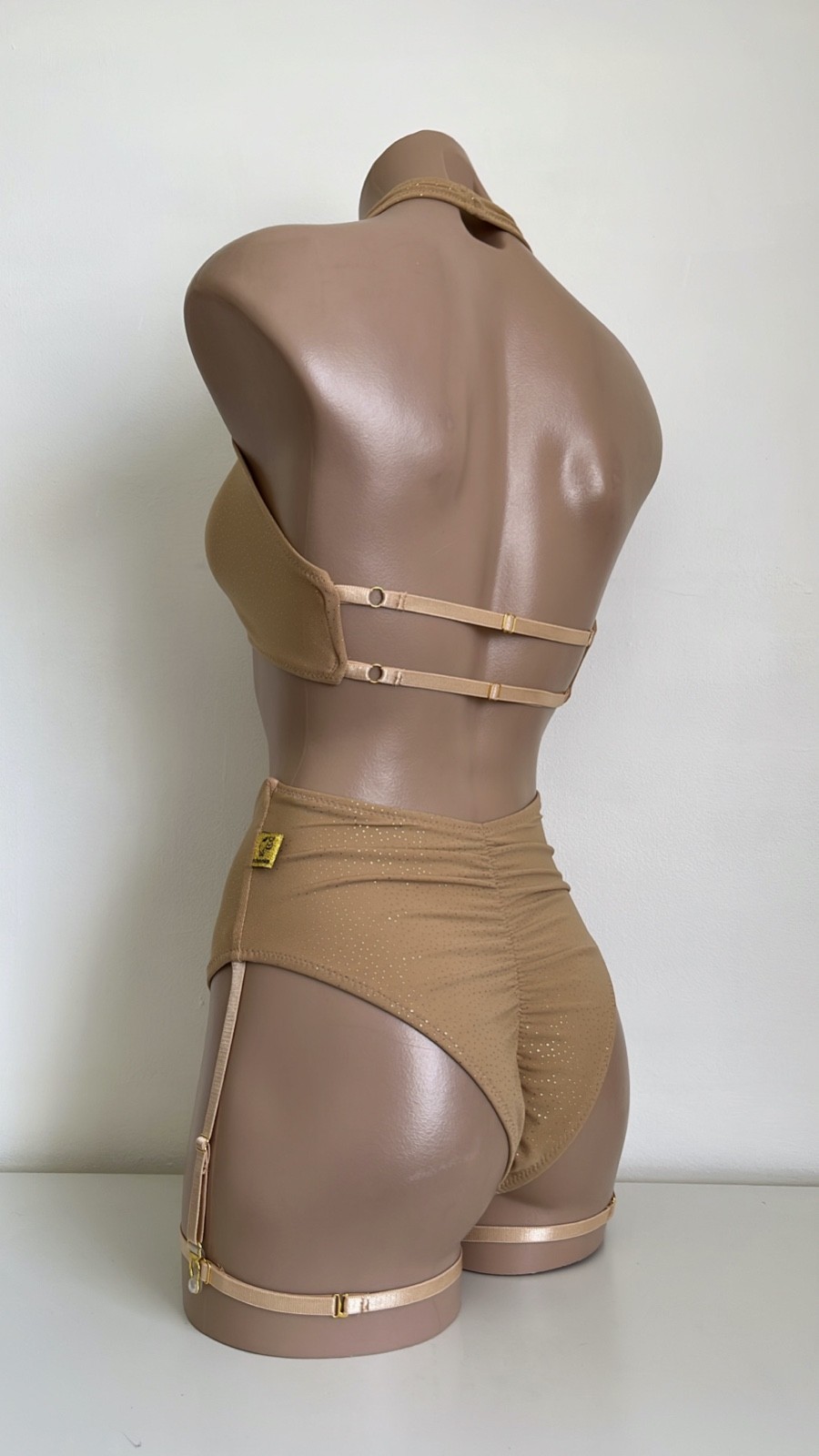 Schminke 👄 pole dance wear sheer nude gold mesh halter top & bottoms high waist