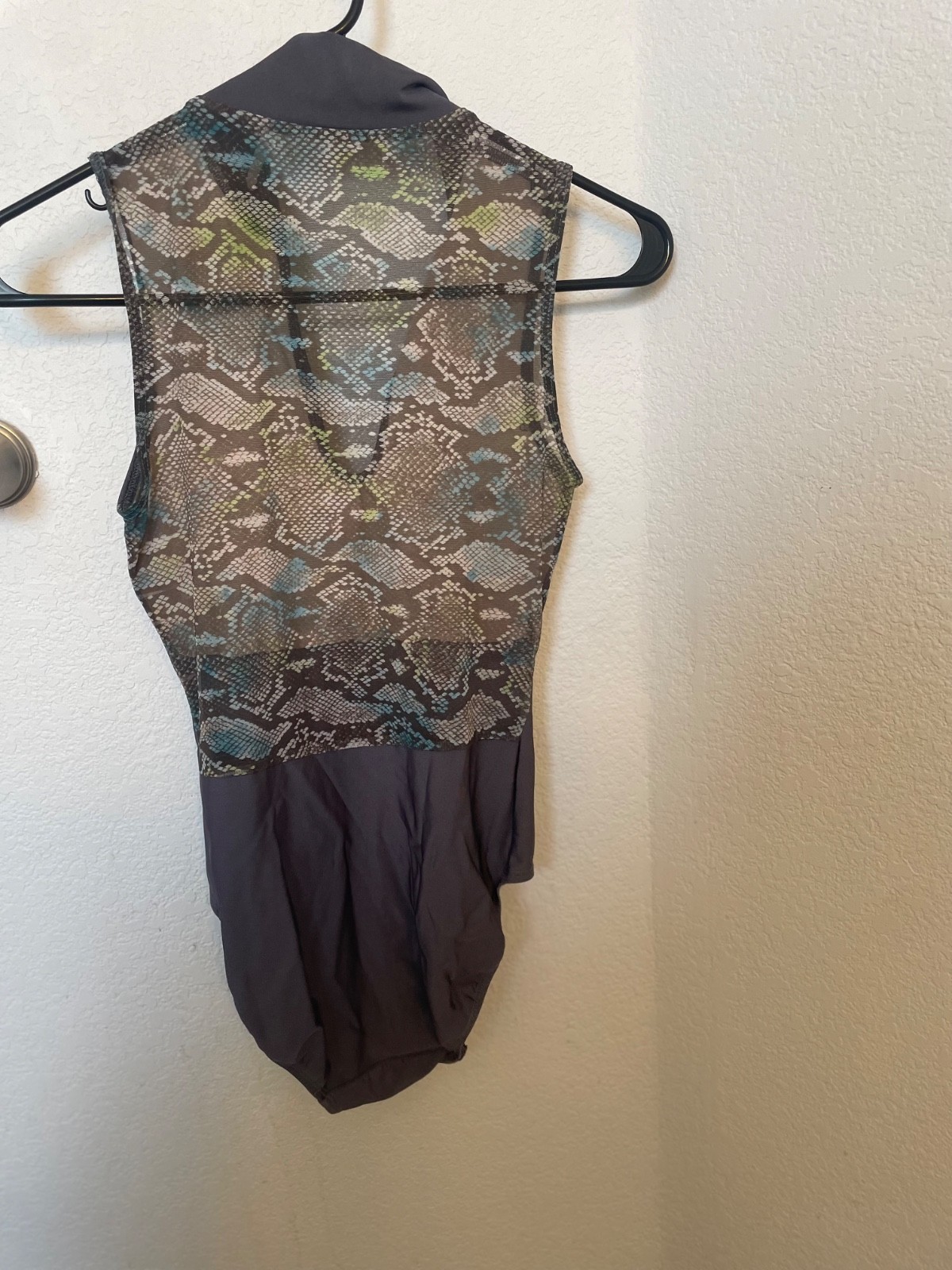 Eleve women’s leotard, size small, grey with snake skin back